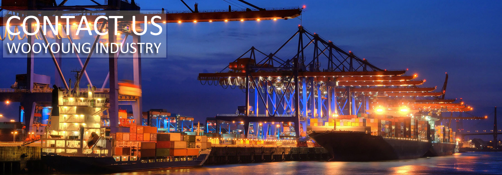 Containerschiffe nachts im hafen